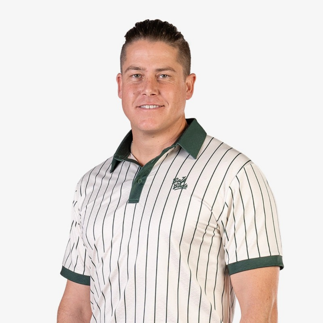 GOLF GODS - GOLF GODS Men's Bullpen Green Cool Tech Performance Golf Polo - The Agora Bangkok